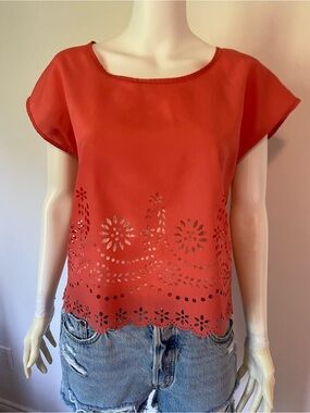 h.i.p. Coral Laser-Cut Short Sleeve Blouse